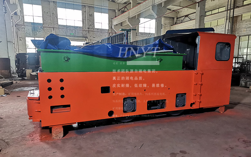 12噸鋰電池電機車(chē)發(fā)貨2.jpg